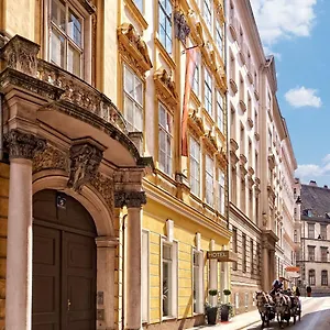 Отель Pertschy Palais ****