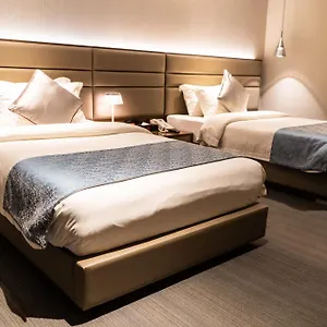 Отель Omni Residency ****